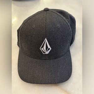 Volcom Flexfit Hat L/XL